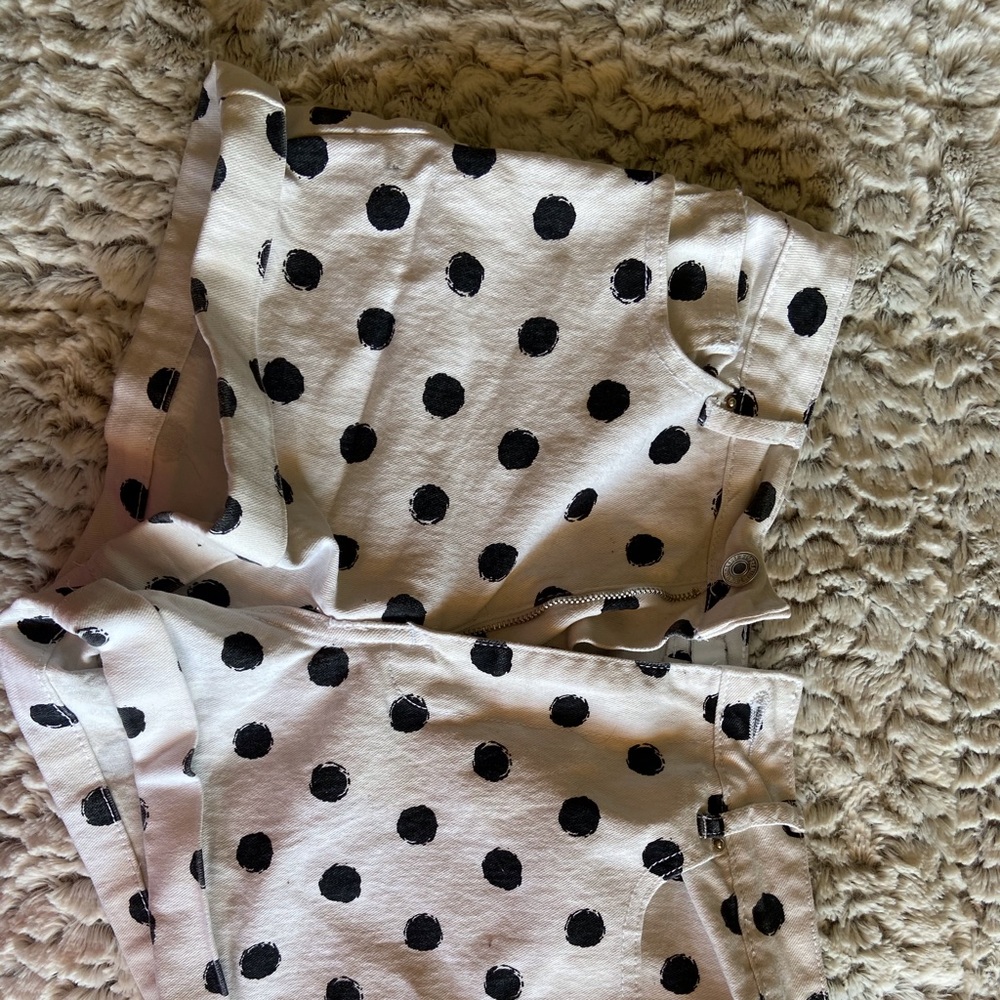 Forever 21 polka dot shorts